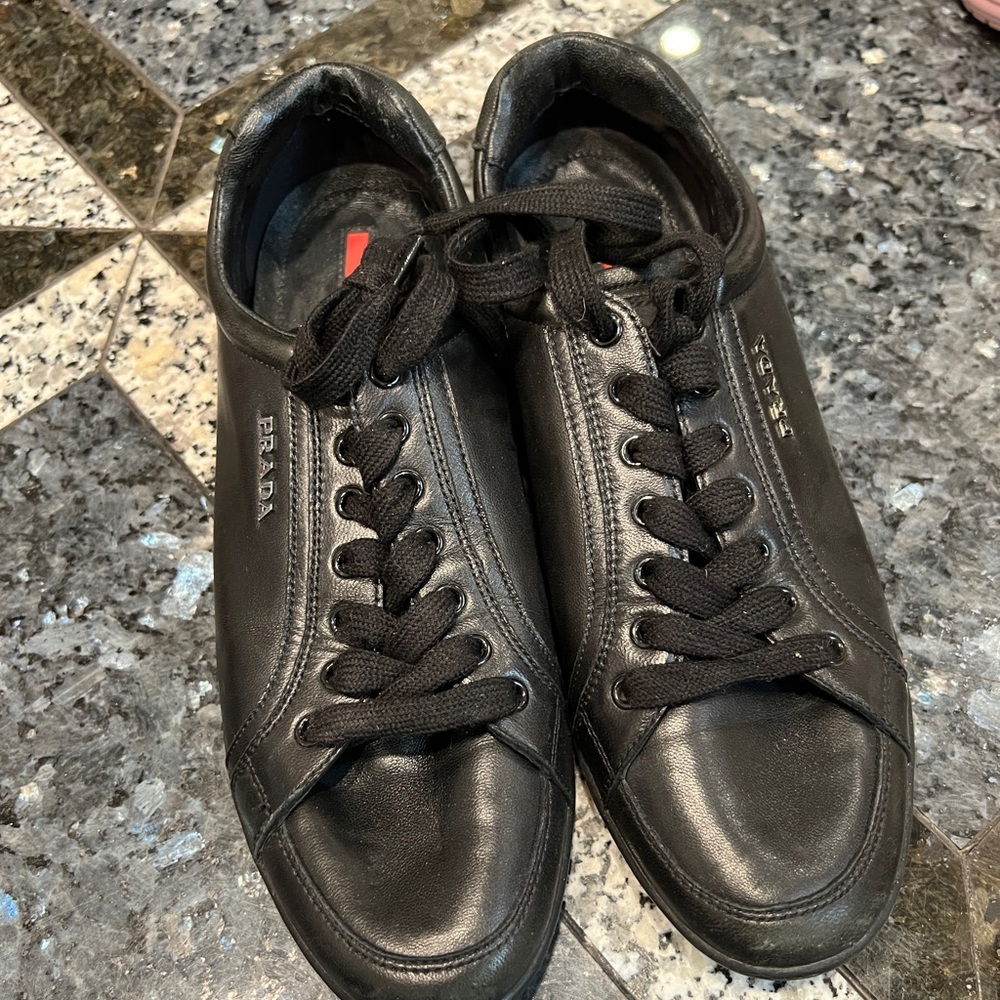 Vintage Prada Sneakers size 39